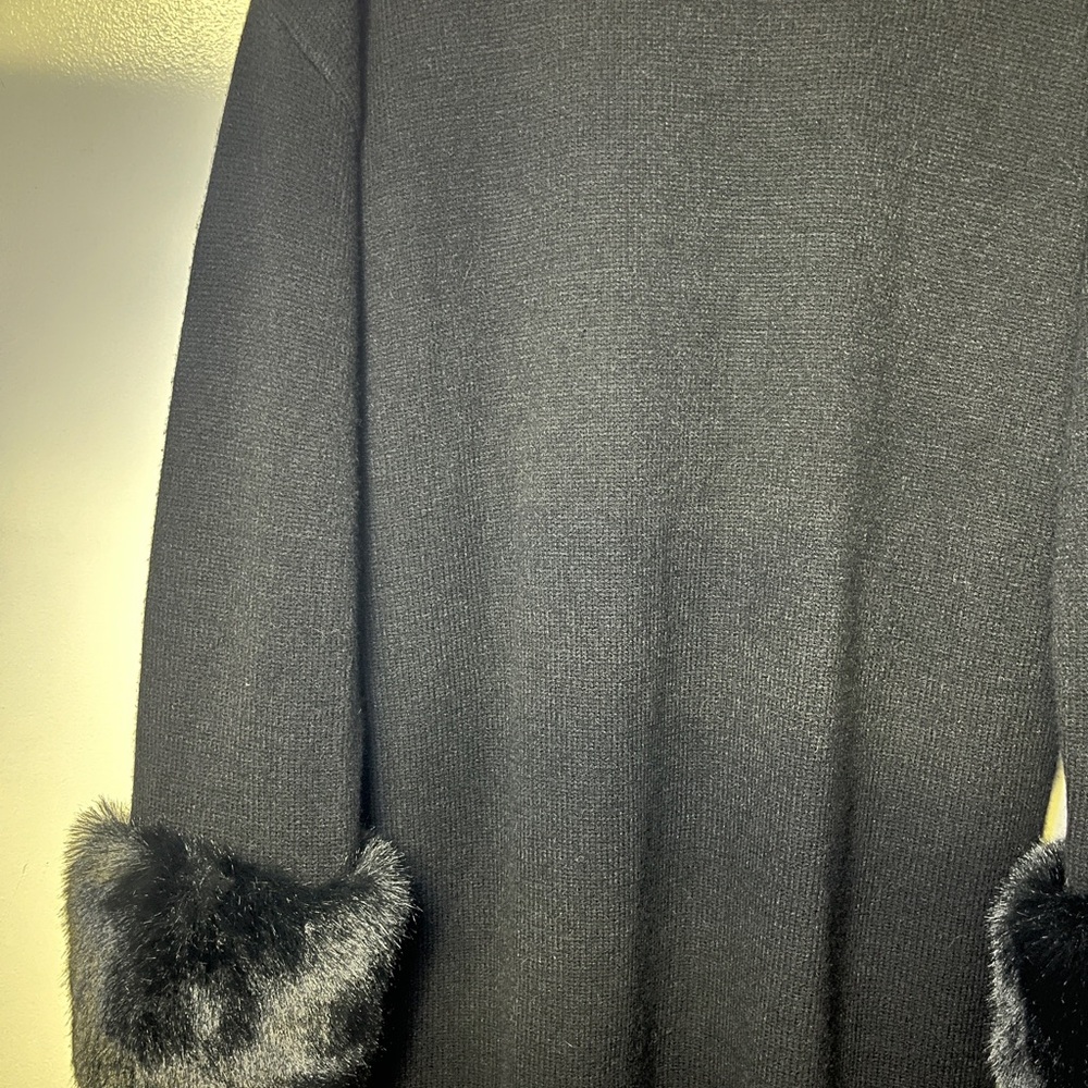 Saks Fifth Avenue Black Shift Sweater Dress with Faux Fur Cuffs- Size Large - Picture 8 of 8